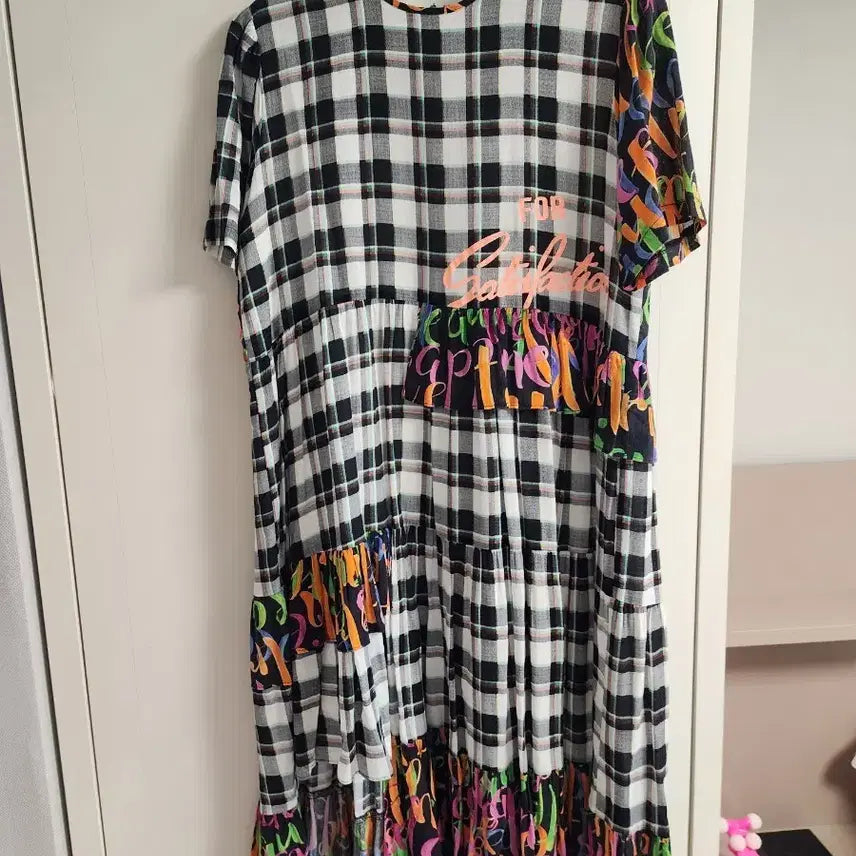 [BUNJANG] Checkered Long Dress with Colorful Print / 보세원피스