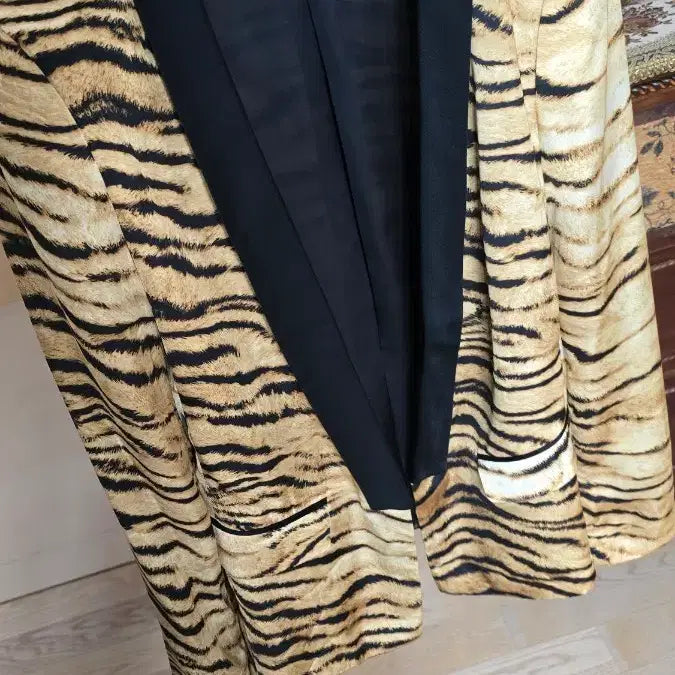 [SOLD OUT] 자라 ZARA 호피무늬 오픈형 자켓(55-슬림66)