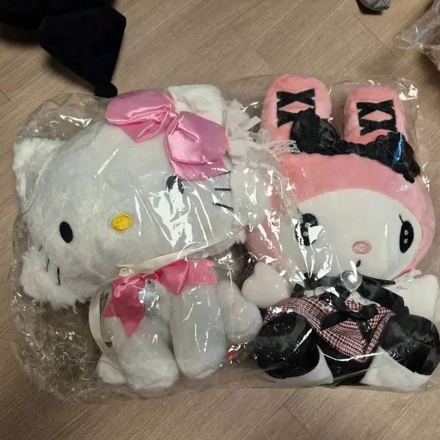 [BUNJANG] Kuromi My Melody Midnight Plush Doll with Tag / 쿠로미 마이멜로디 미드나잇 인형 택O