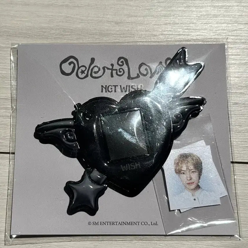 [SOLD OUT] NCT WISH 오드투러브 팝업 유우시 미니 포카 홀더