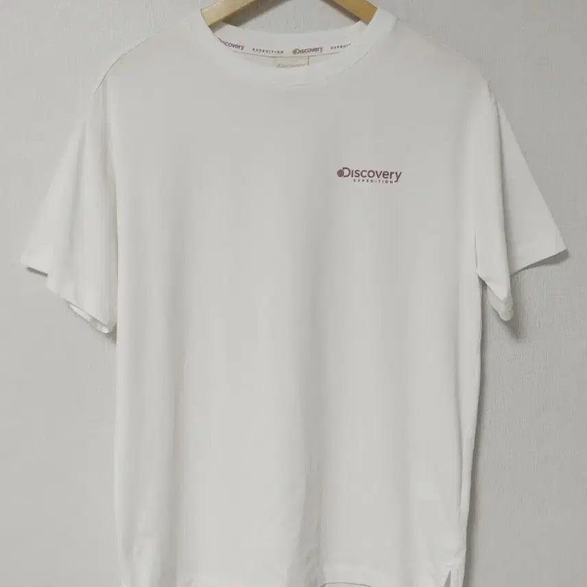 [BUNJANG] Discovery Expedition White T-Shirt (Size 90) / 디스커버리 익스페디션 화이트 반팔 티셔츠 (사이즈 90)