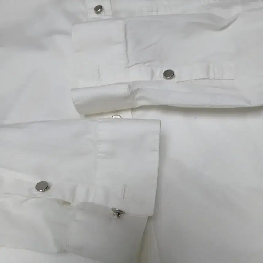 [BUNJANG] Tomboy White Long Sleeve Shirt / 톰보이 화이트 긴팔 셔츠