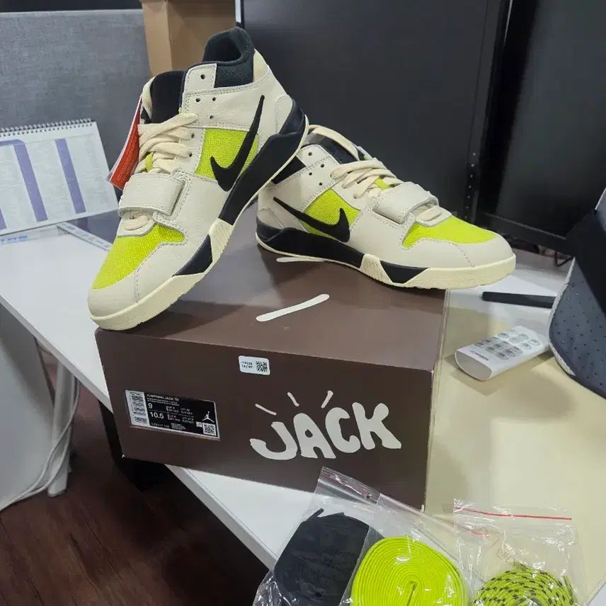 [SOLD OUT] 나이키 조던 점프맨 JACK TR 스니커즈 새상품 270