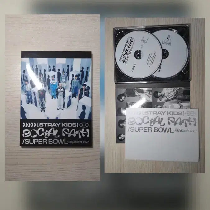 [BUNJANG] Stray Kids Japanese Social Path Album (Blue-Ray A Version) / 스키즈 스트레이키즈 일본 소셜패스 앨범 블루레이 a 버전