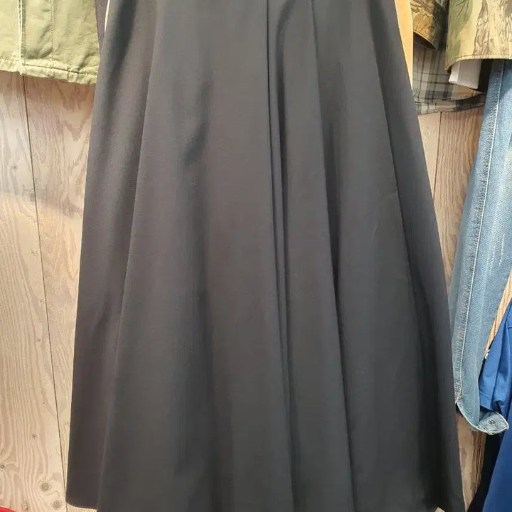 [BUNJANG] GANISONG Gold Button Wrap Flare Skirt (Mint Condition) / 가니송(GANISONG) 금사 버튼 랩 플레어 스커트 M (상태 최상)