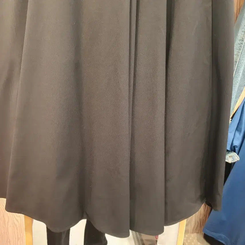 [BUNJANG] GANISONG Gold Button Wrap Flare Skirt (Mint Condition) / 가니송(GANISONG) 금사 버튼 랩 플레어 스커트 M (상태 최상)