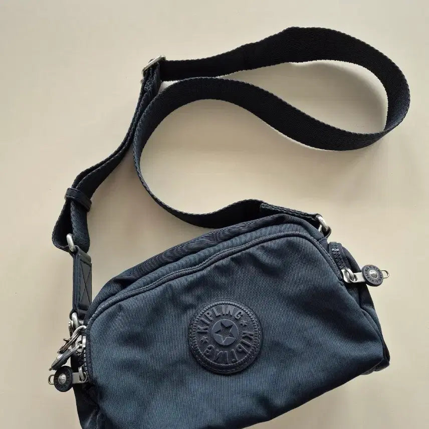 [BUNJANG] Kipling Navy Crossbody Bag / 키플링 네이비 크로스백 가방
