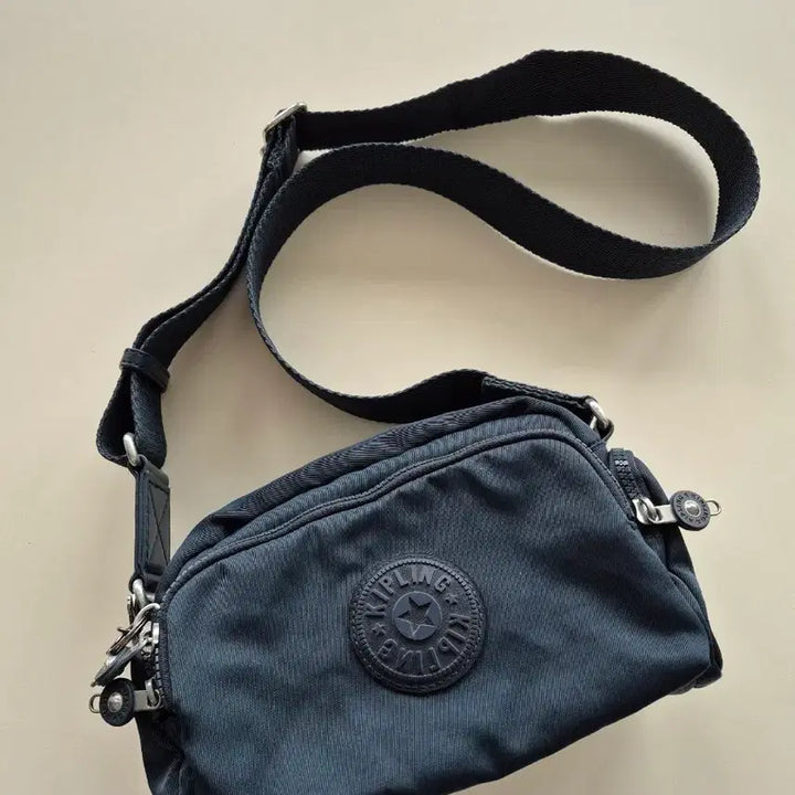 [BUNJANG] Kipling Navy Crossbody Bag / 키플링 네이비 크로스백 가방