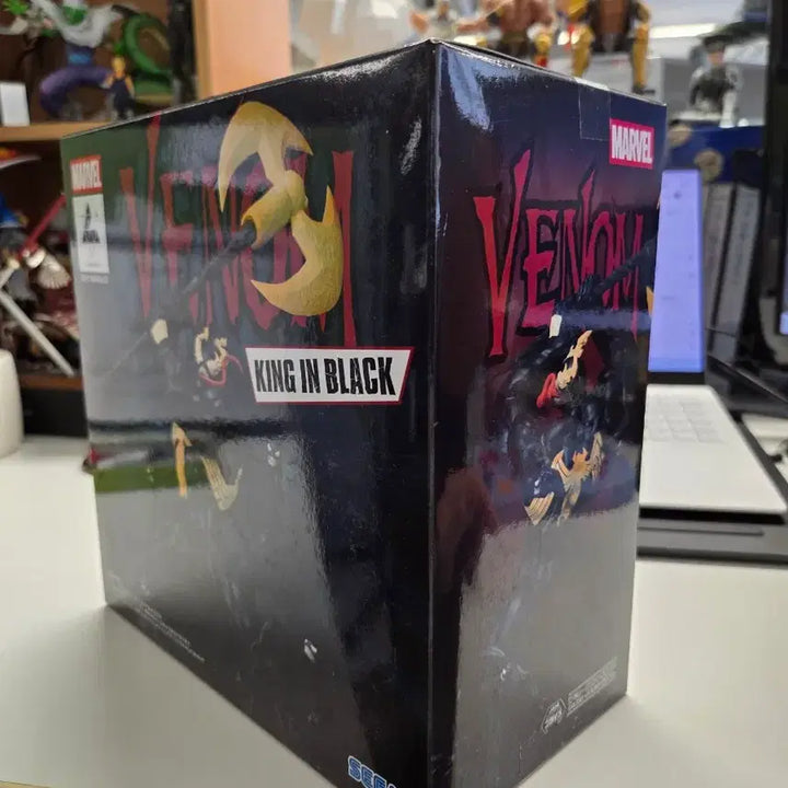 [BUNJANG] Marvel Venom King in Black Luminasta Figure / 마블 베놈 킹인블랙 Luminasta 피규어