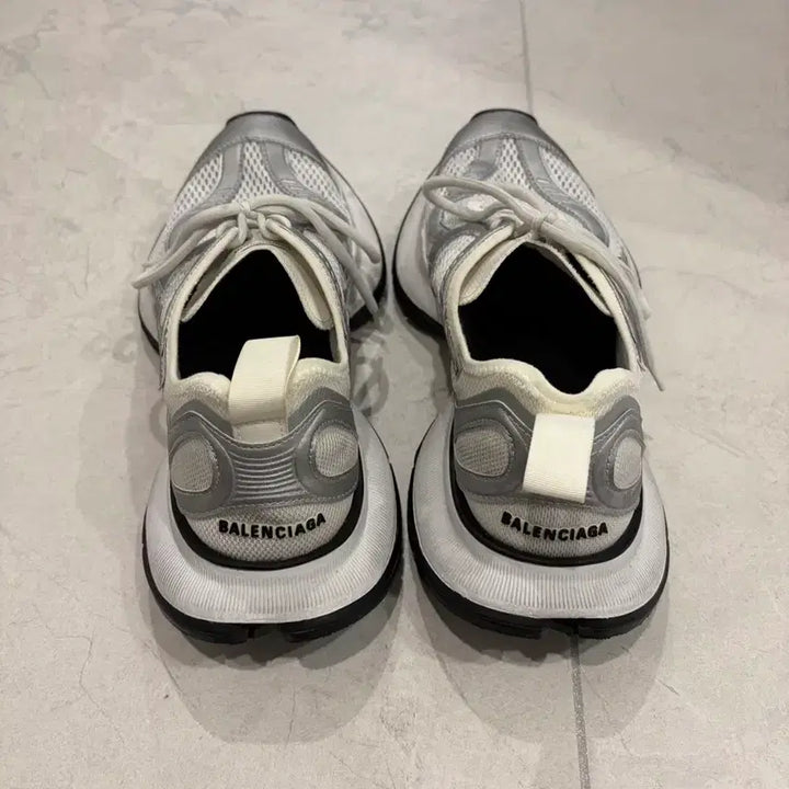[BUNJANG] Balenciaga Circuit Sneakers Silver / [41] 발렌시아가 서킷 스니커즈 실버