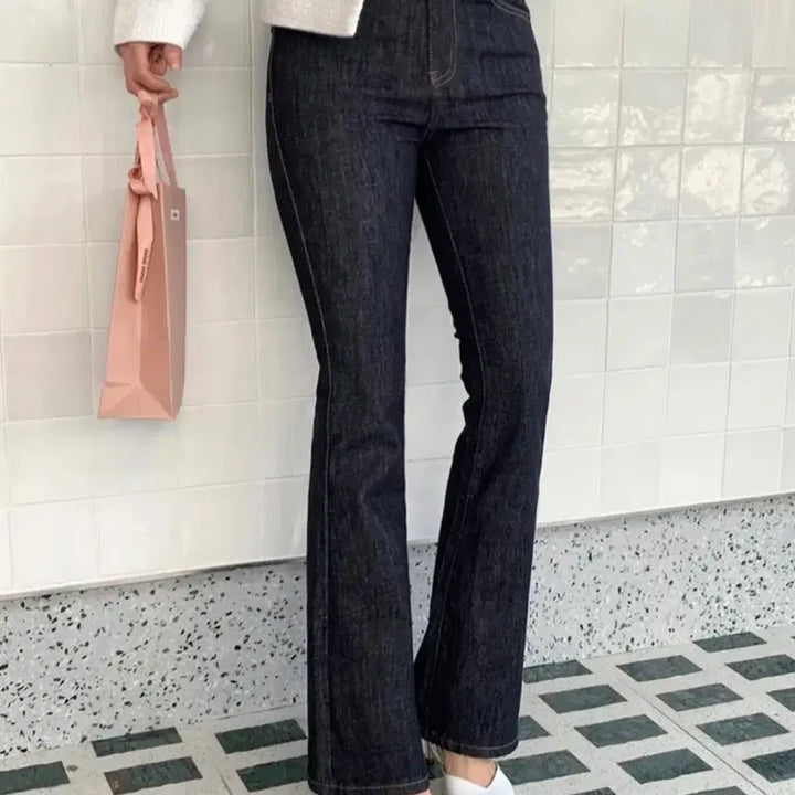 [BUNJANG] High-Waist Bootcut Jeans with Hip Padding / 골반뽕 부츠컷 청바지