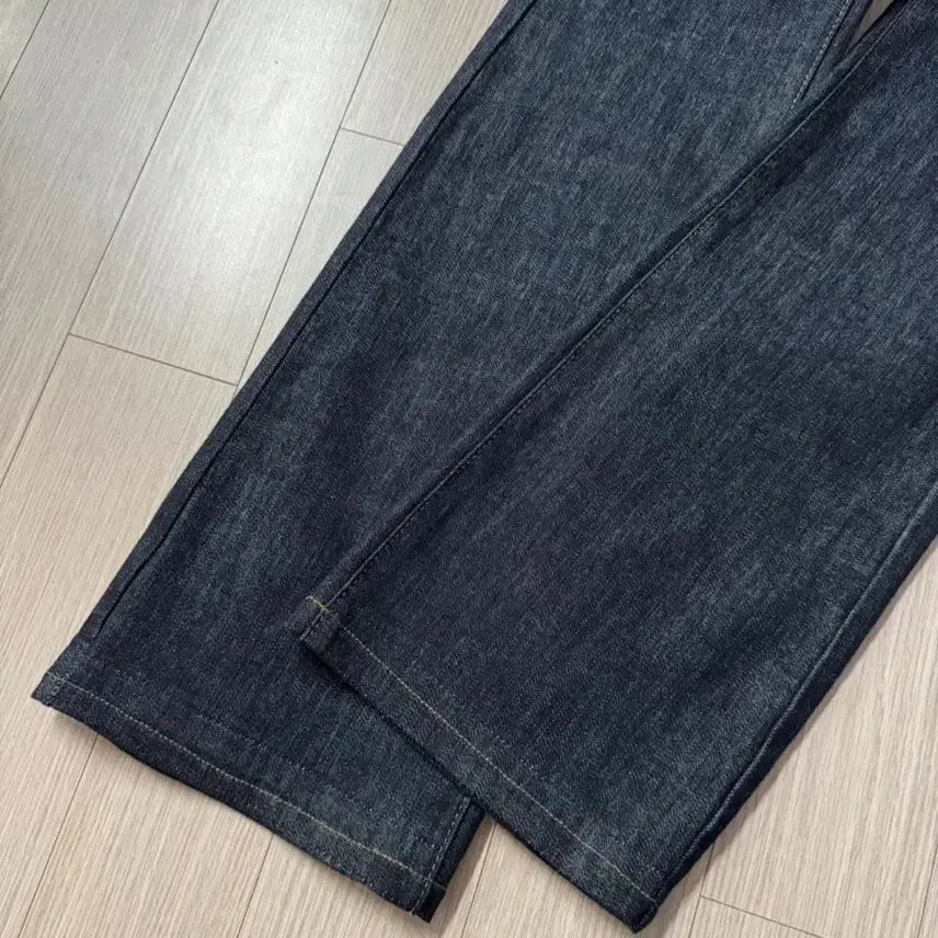 [BUNJANG] High-Waist Bootcut Jeans with Hip Padding / 골반뽕 부츠컷 청바지