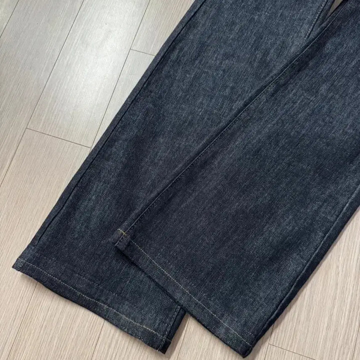 [BUNJANG] High-Waist Bootcut Jeans with Hip Padding / 골반뽕 부츠컷 청바지