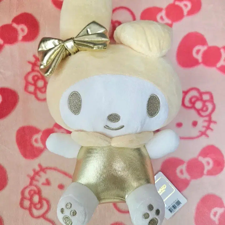 [BUNJANG] Sanrio My Melody Gold Medium Plush Doll / 산리오 마이멜로디 골드 중형 인형