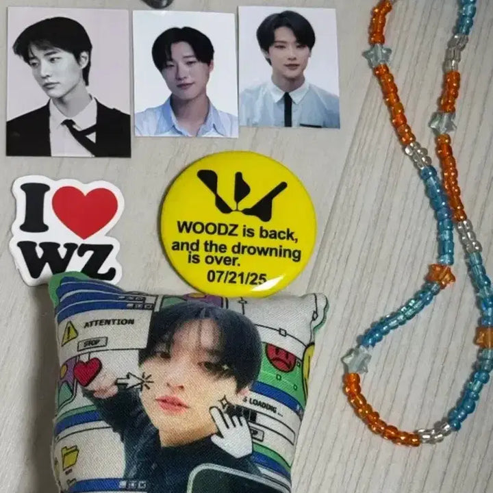 [BUNJANG] WOODZ Necklace + Bonus Goods / WOODZ 목걸이 판매합니다.( +*덤 포토카드, 키링 등)