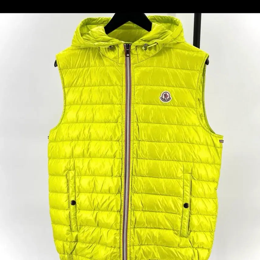 [BUNJANG] Moncler Gien Hooded Down Lightweight Vest Zip-up / 몽클레어 지앙 후드 다운 경량 베스트집업 ㅡ 105사이즈