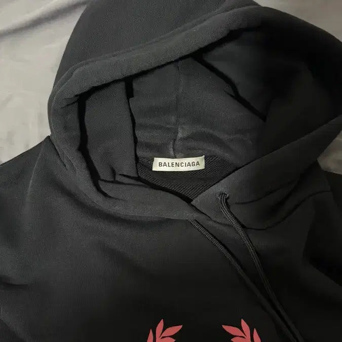 [BUNJANG] Balenciaga Laurel Logo Hoodie / 발렌시아가 월계수 검핑 후드티