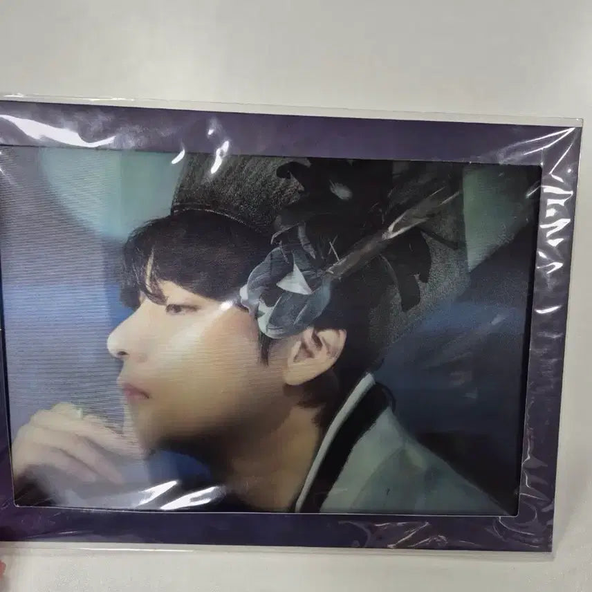 [BUNJANG] BTS V Taehyung Photo Frame / 방탄소년단 V 태형 사진 액자