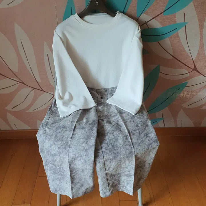 [BUNJANG] Ivory 7/10 Sleeve Top + Patterned Shorts Set / 아이보리7부티 +패턴반바지  M
