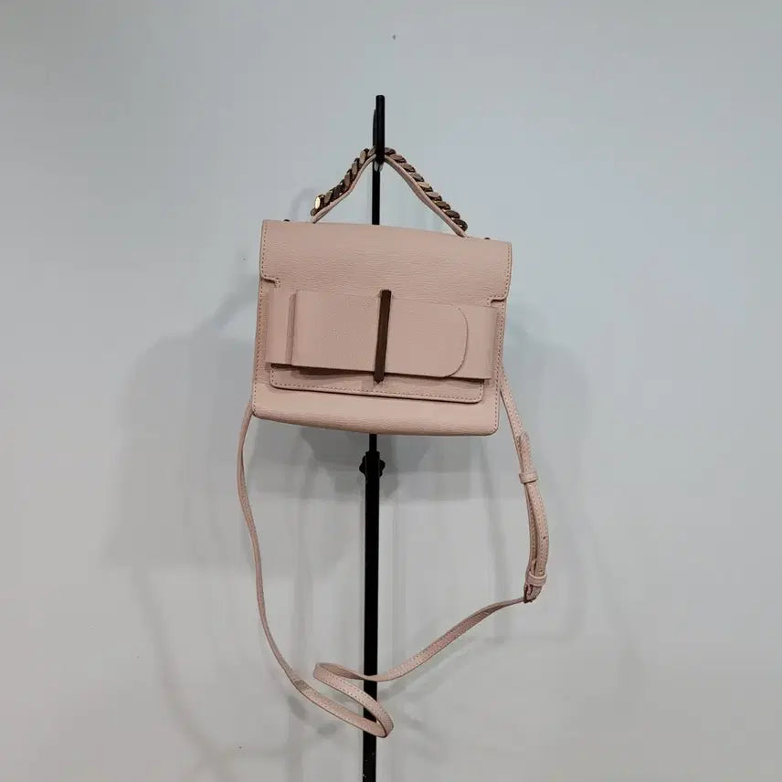 [BUNJANG] Charles &amp; Keith Crossbody Bag / 찰스앤키스 연핑크 크로스백