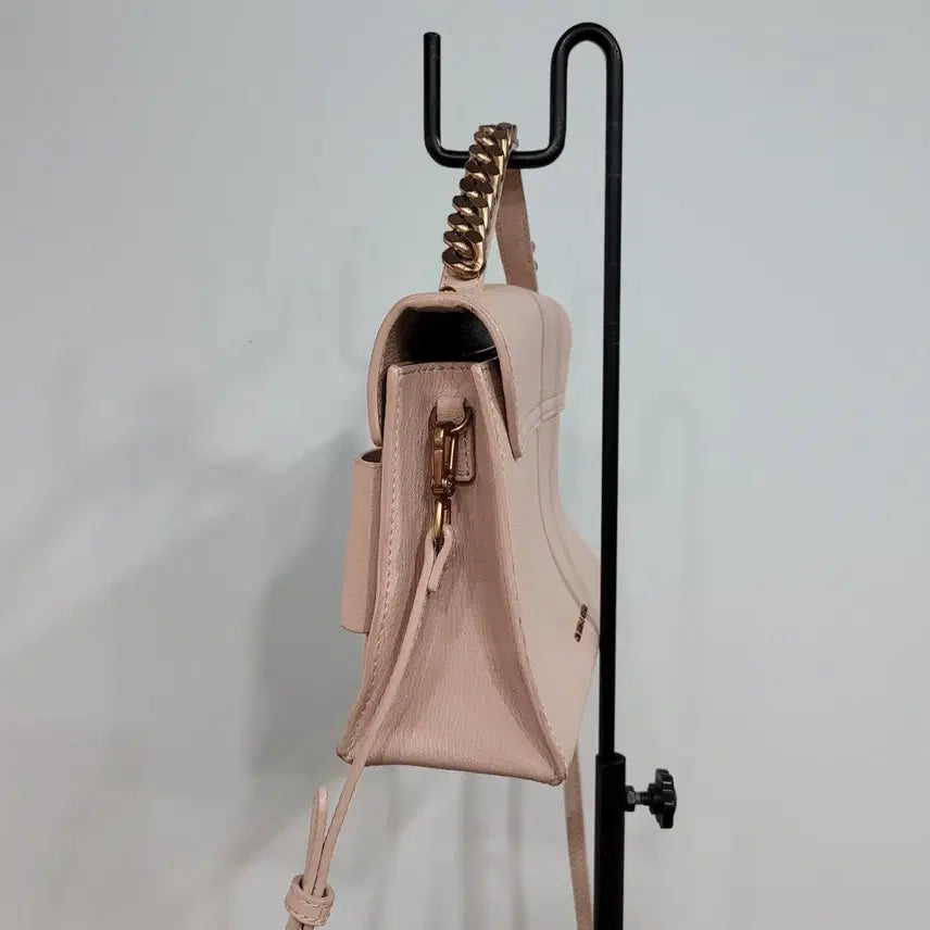 [BUNJANG] Charles &amp; Keith Crossbody Bag / 찰스앤키스 연핑크 크로스백