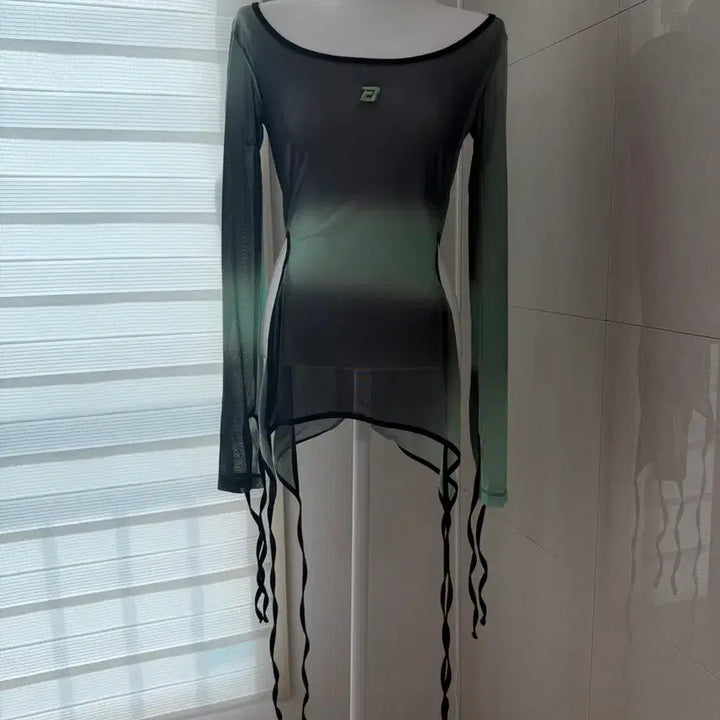 [BUNJANG] Bad Blood See-through Strap Long Sleeve T-Shirt Black/Green S / 배드블러드 긴팔 시스루 스트랩 티셔츠 블랙/그린 S