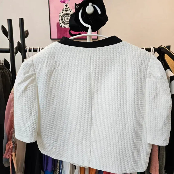 [BUNJANG] White Short-Sleeve Tweed Jacket and Skirt Set with Gold Buttons / 화이트 반팔 트위드 자켓 금장 단추 셋업