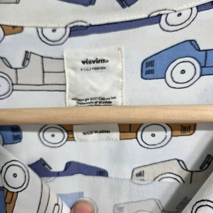 [BUNJANG] BIZVI 21SS T-shirt Size 4 / 비즈비 21ss 반팔셔츠 4사이즈