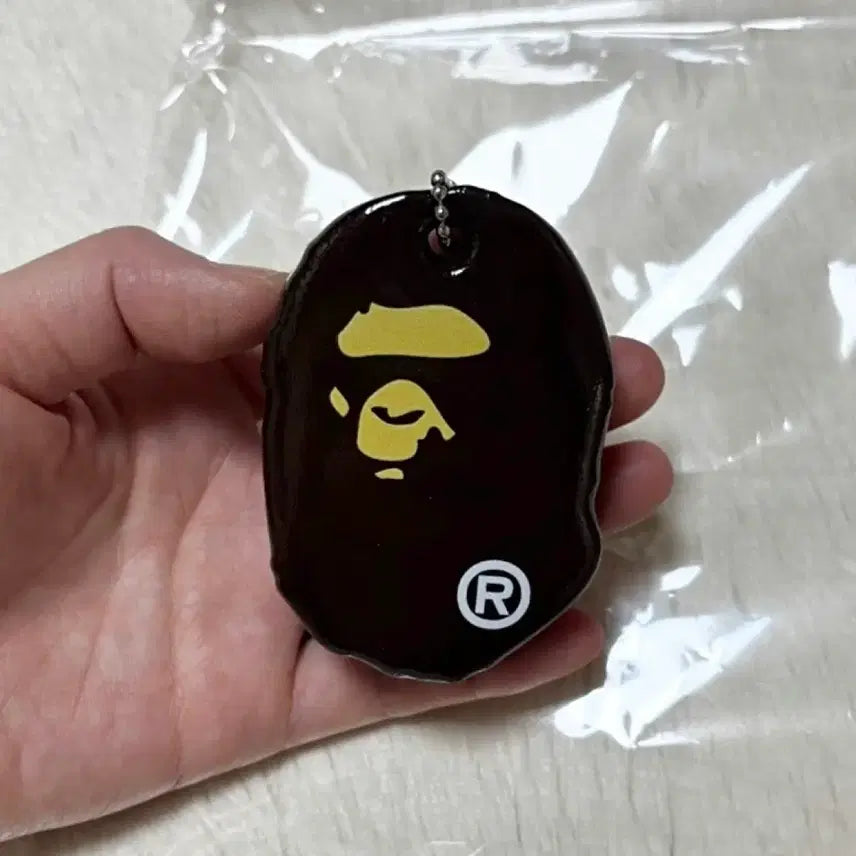 [SOLD OUT] (정품)BAPE 베이프 에이프 헤드 키체인 키링 브라운/당일배송!!