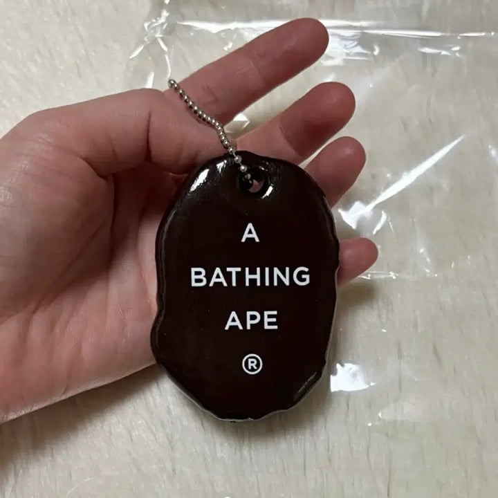 [SOLD OUT] (정품)BAPE 베이프 에이프 헤드 키체인 키링 브라운/당일배송!!