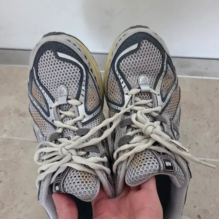 [BUNJANG] New Balance 1906 THISISNEVERTHAT Collaboration Sneakers (Size 270) / 뉴발란스 1906 디스이즈네버댓 270