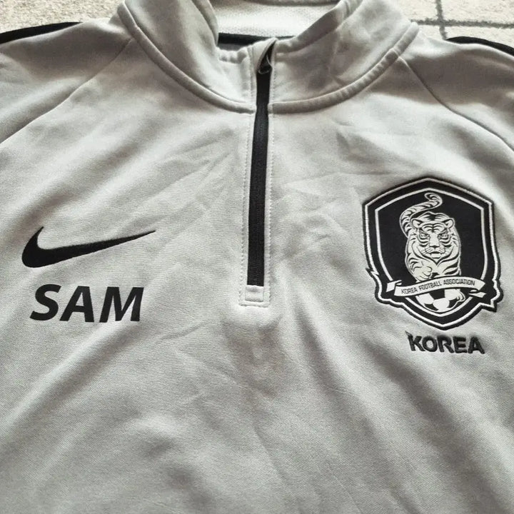 [BUNJANG] South Korea National Team 2018-2020 Dri-FIT Shield Top Long Sleeve Jersey Size M / 18-20대한민국 국가대표 쉴드탑 긴팔 드라이핏 기능성 사이즈 95 M