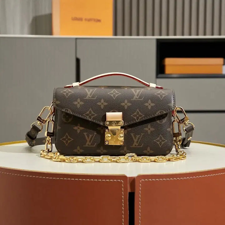 [BUNJANG] Louis Vuitton Monogram Canvas Shoulder Bag M46225 / [일본 직구]중고 명품 가방 구매대행(샤 넬/루이비통/구찌)