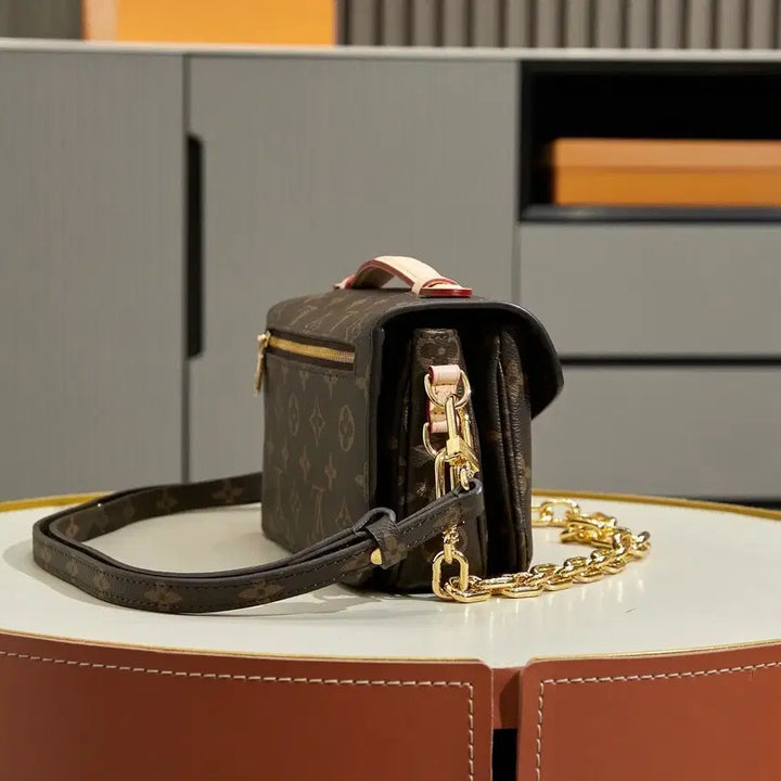 [BUNJANG] Louis Vuitton Monogram Canvas Shoulder Bag M46225 / [일본 직구]중고 명품 가방 구매대행(샤 넬/루이비통/구찌)