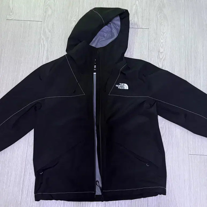 [SOLD OUT] (급처) 새 제품 노스페이스 바람막이