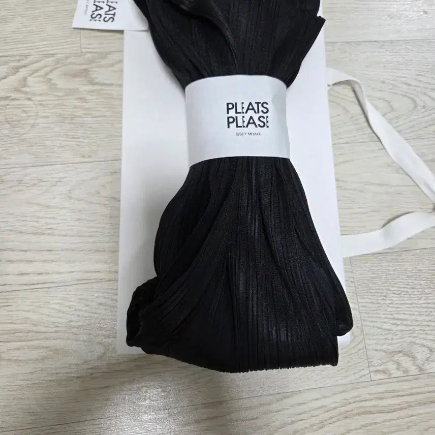 [BUNJANG] Issey Miyake Pleats Please Basic Straight Pants PP05JF111 Black Size 3 / 이세이미야케 플리츠플리즈 베이직 스트레이트 팬츠 PP05JF111