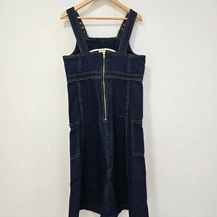 [BUNJANG] Denim Overalls Dress Embroidered Floral / 데님 멜빵 원피스 꽃 자수
