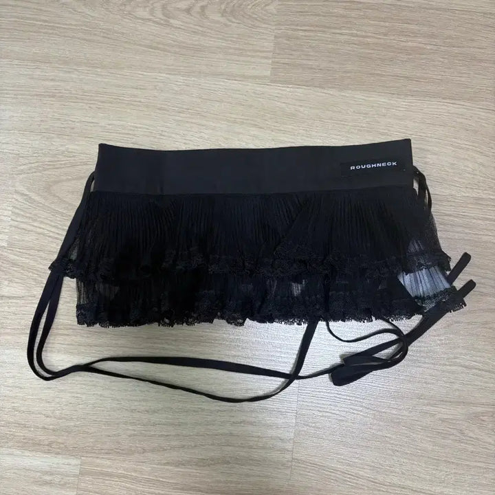 [BUNJANG] Roughneck Lace Layered Skirt (Black) / 러프넥 레이스 레이어드 스커트(블랙)