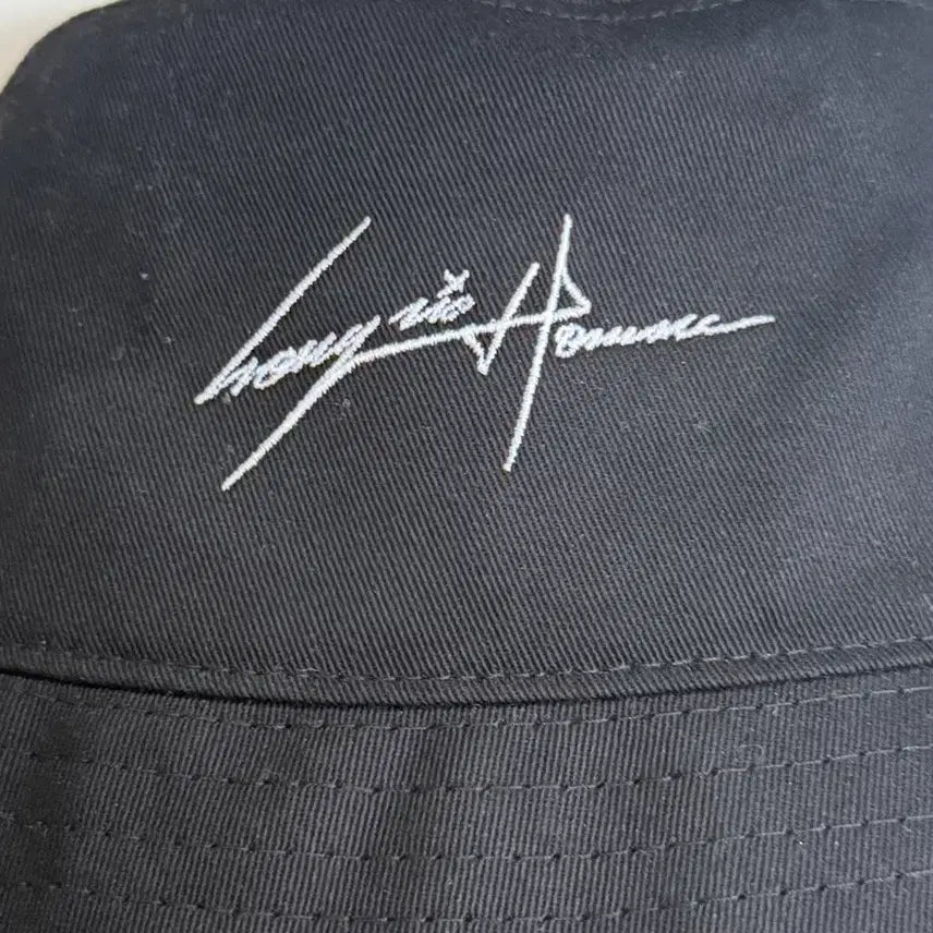 [BUNJANG] Songzio Black Logo Bucket Hat / 송지오 버킷햇 블랙 판매