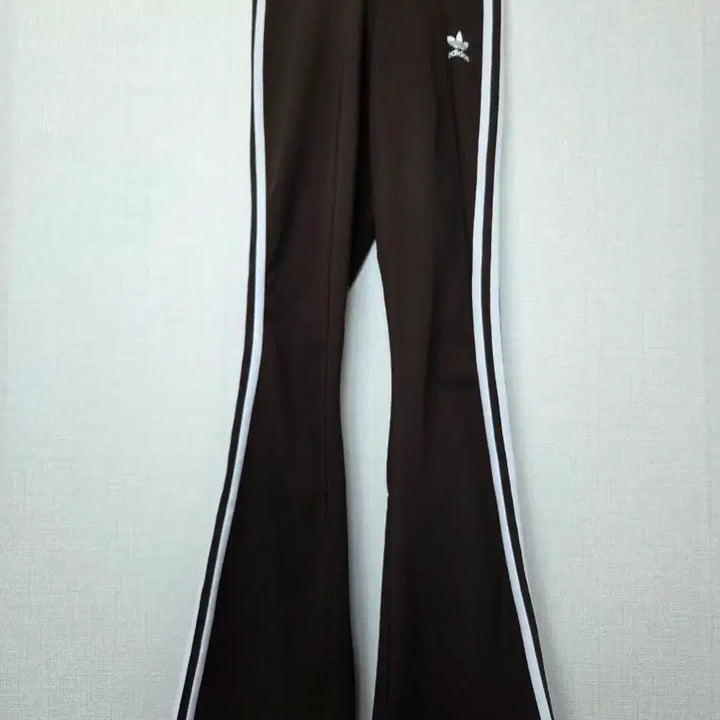 [BUNJANG] Adidas Bootcut Leggings / 아디다스 부츠컷   레깅스