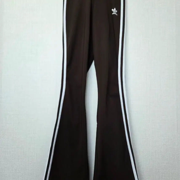 [BUNJANG] Adidas Bootcut Leggings / 아디다스 부츠컷   레깅스