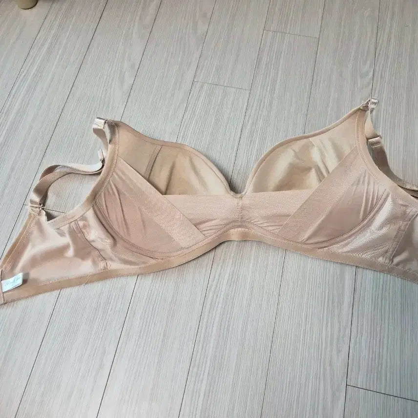 [BUNJANG] 로얄리윤 브라 80G 중고브라단품 / 로얄리윤 브라 80G 중고브라단품