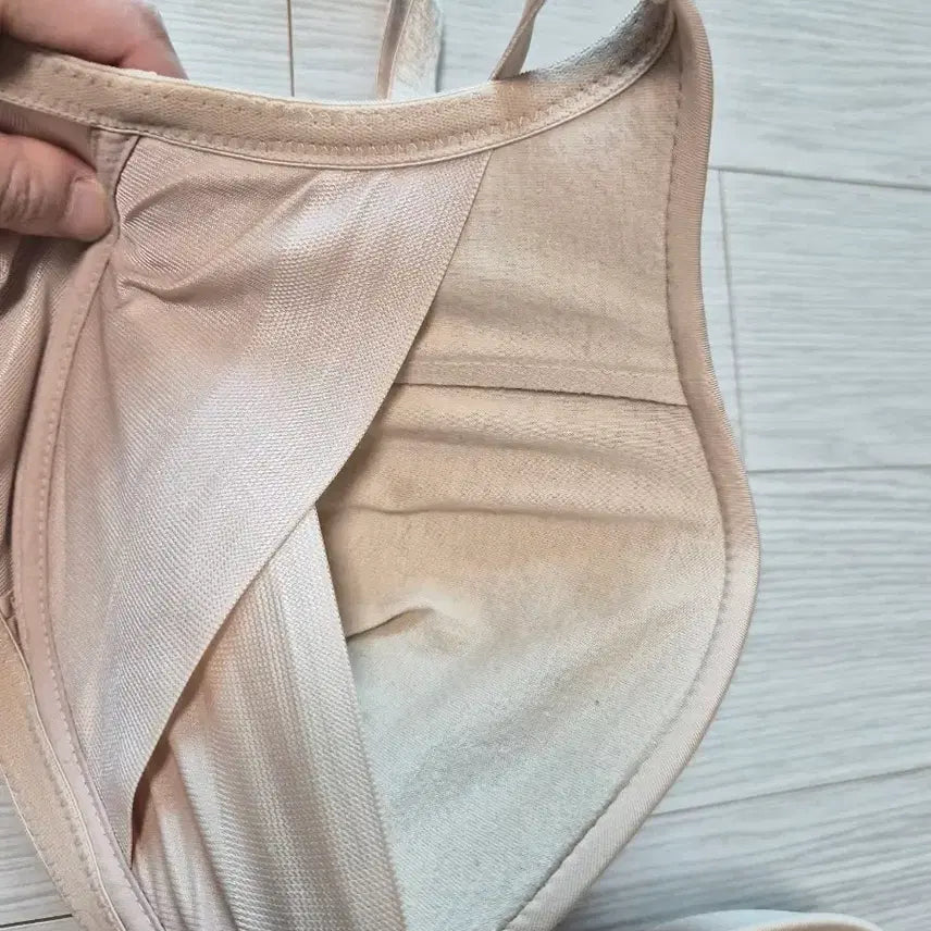 [BUNJANG] 로얄리윤 브라 80G 중고브라단품 / 로얄리윤 브라 80G 중고브라단품