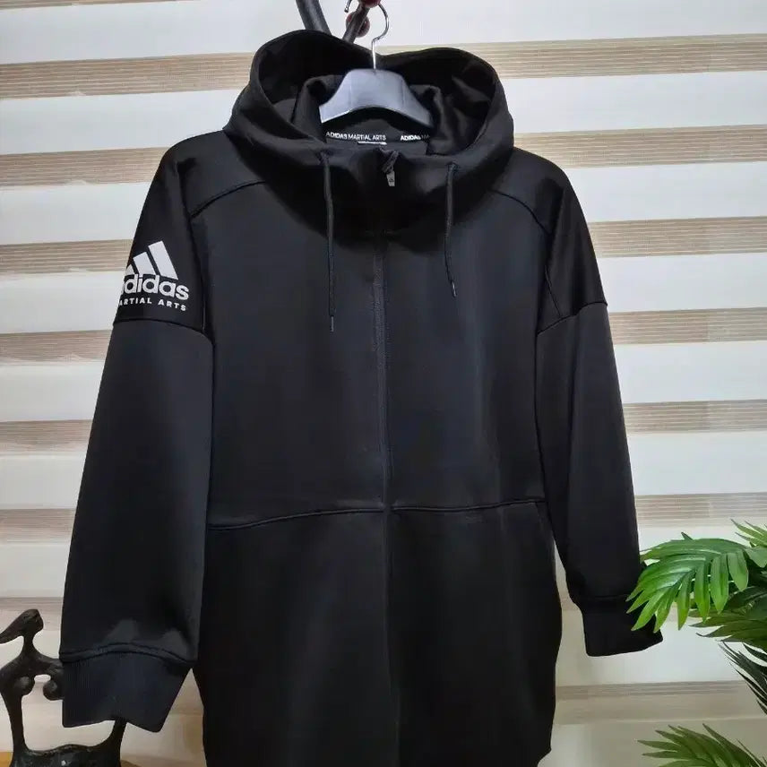[BUNJANG] Adidas Martial Arts Black Hooded Zip-Up 110 / 택포)아디다스 Martial Arts 블랙 후드집업110