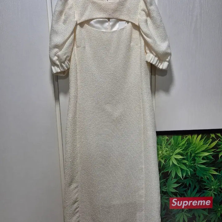[BUNJANG] OUTSHELL Ivory Puff Sleeve Midi Dress / (타임세일)(새상품)OUTSHELL 아이보리 퍼프 반팔 원피스