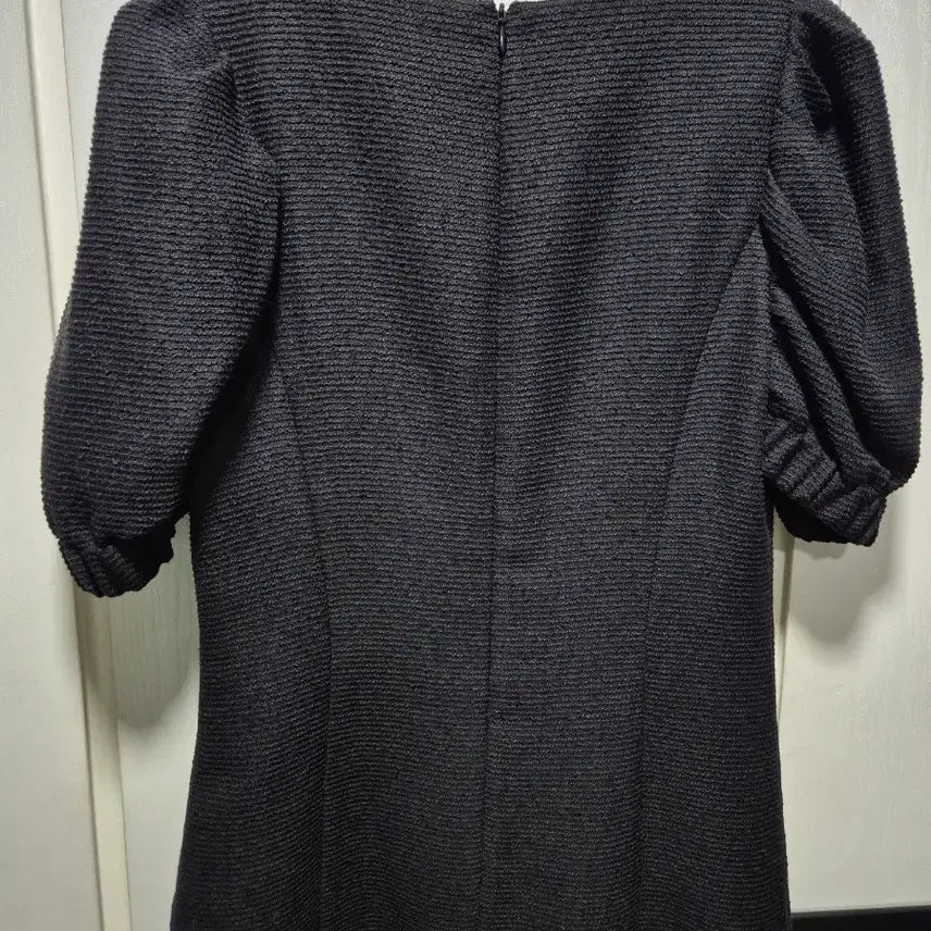[BUNJANG] OUTSHELL Black Puff Sleeve Long Dress / (타임세일)(새상품)OUTSHELL 블랙 퍼프 반팔 원피스