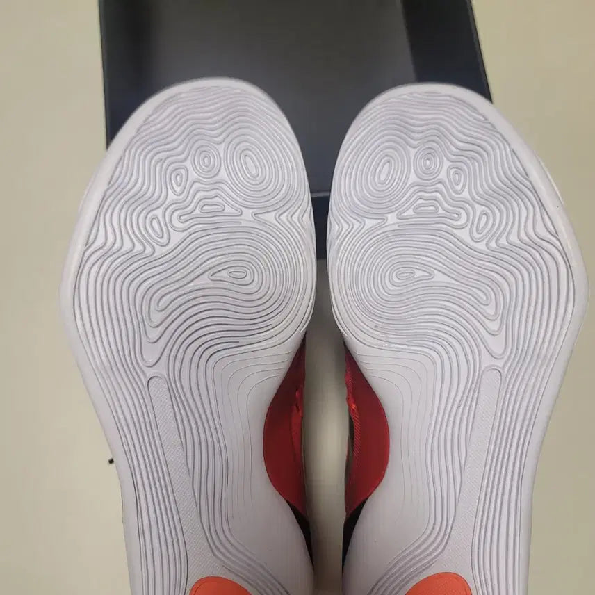 [BUNJANG] Kobe 9 EM Red and Gold Basketball Shoes / [270] 코비9 EM 레드 앤 골드