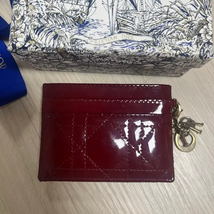 [BUNJANG] Dior Lady Dior Patent Card Holder Red / 디올 레이디디올 페이던트 카드지갑