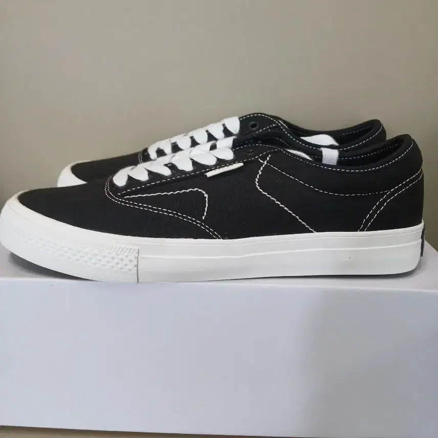 [BUNJANG] JILLSTUART SPORT Black Sneakers Size 260 / 질스튜어트스포츠 스니커즈 260 새상품
