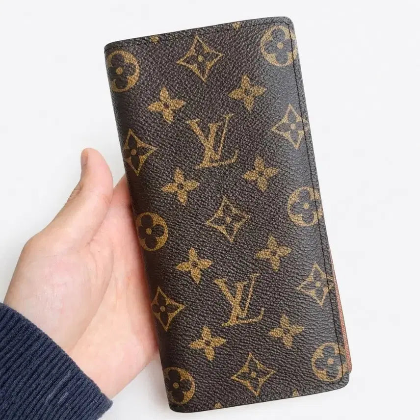 [BUNJANG] Louis Vuitton Monogram Eclipse Brazza Long Wallet / (풀구성) 루이비통 브라짜 모노그램 이클립스 장지갑